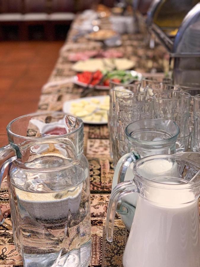 Ukraina Hotel Czerkasy Zewnętrze zdjęcie