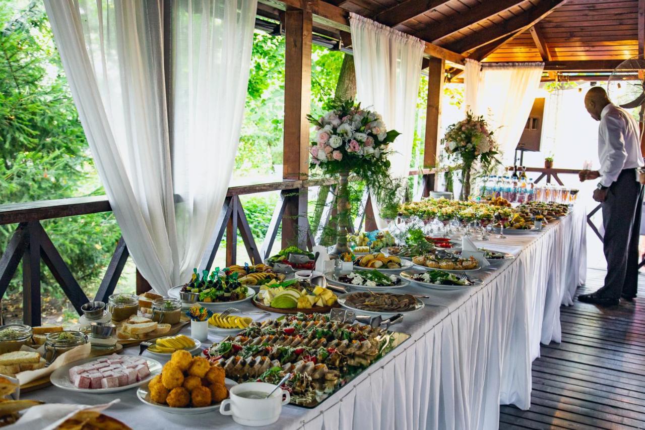 Ukraina Hotel Czerkasy Zewnętrze zdjęcie
