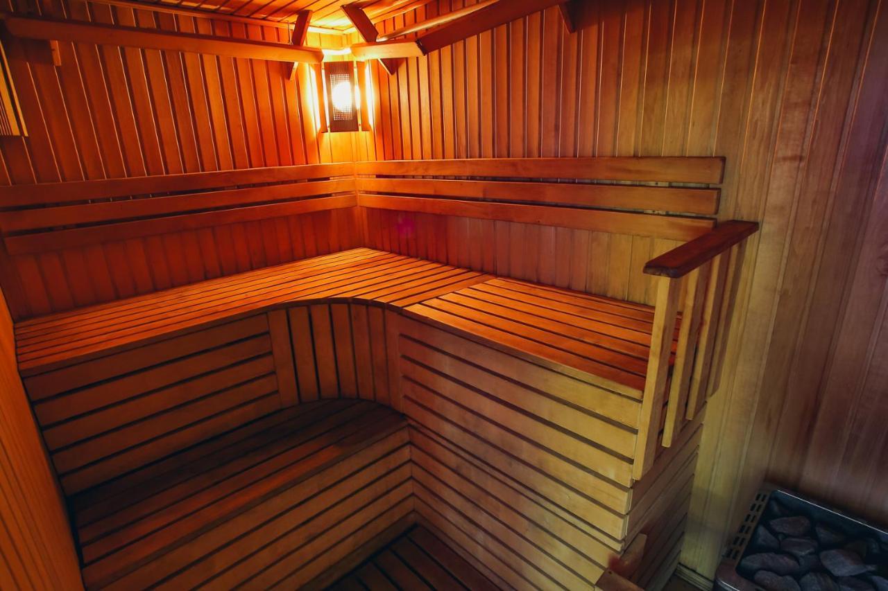 Ukraina Hotel Czerkasy Zewnętrze zdjęcie