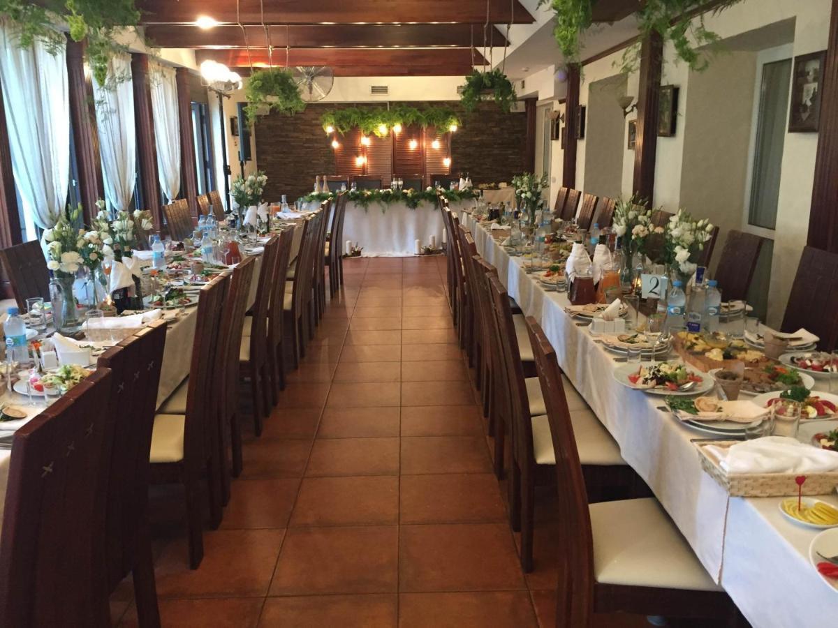 Ukraina Hotel Czerkasy Zewnętrze zdjęcie