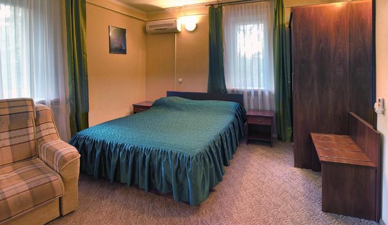 Ukraina Hotel Czerkasy Pokój zdjęcie