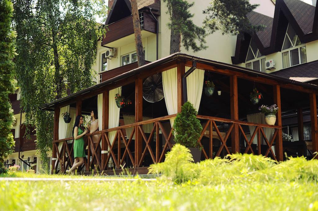Ukraina Hotel Czerkasy Zewnętrze zdjęcie