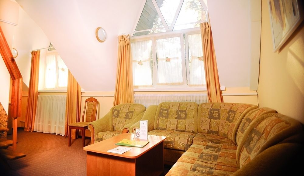 Ukraina Hotel Czerkasy Zewnętrze zdjęcie