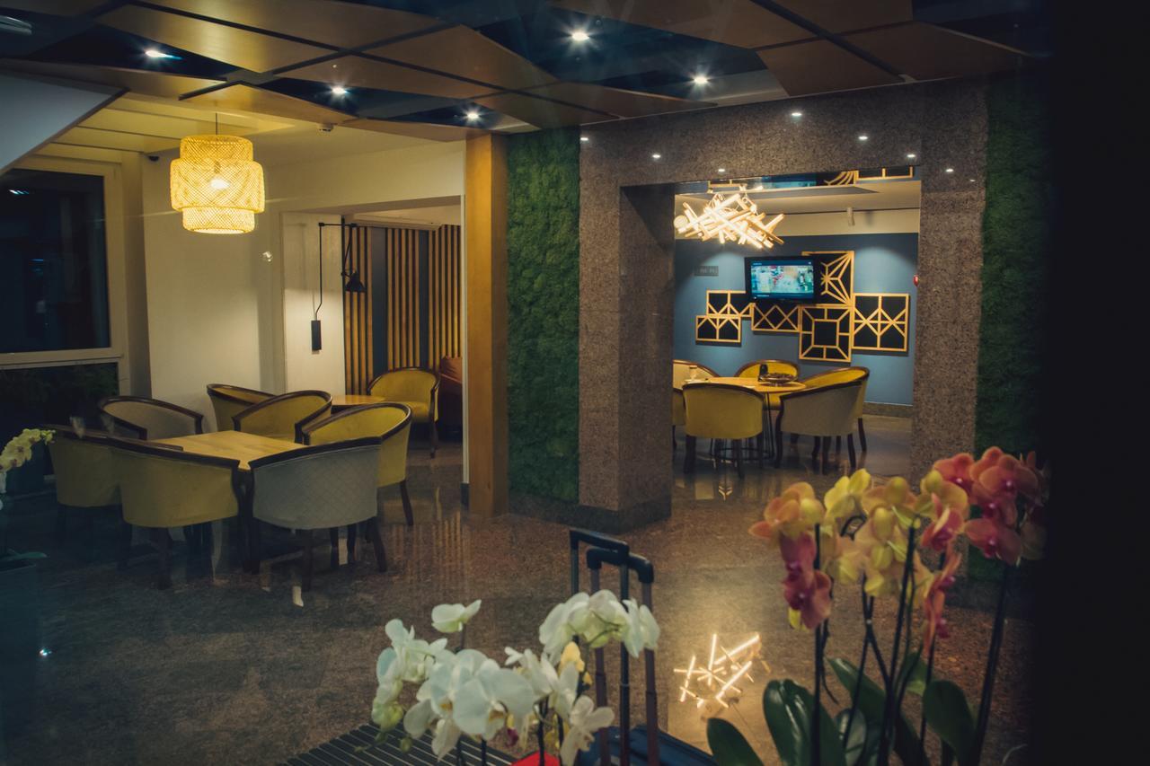 Ukraina Hotel Czerkasy Zewnętrze zdjęcie