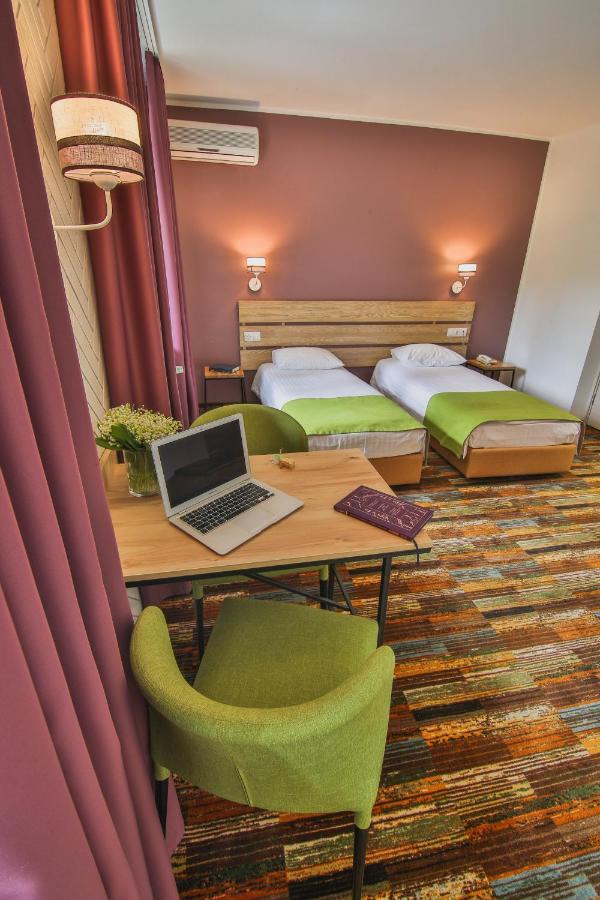 Ukraina Hotel Czerkasy Zewnętrze zdjęcie